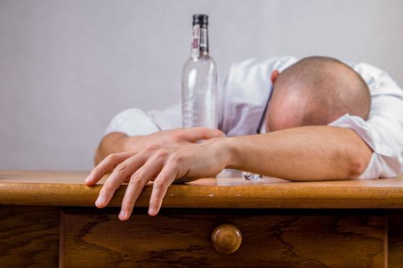 alkohol.jpeg alkohol.jpeg