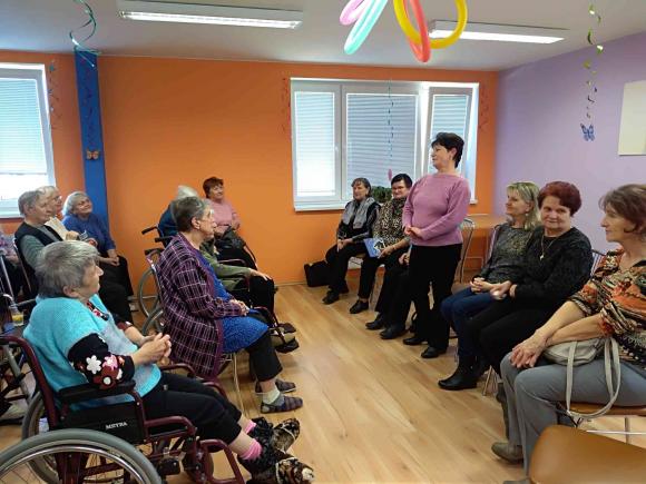 seniori (1).jpg seniori (1).jpg
