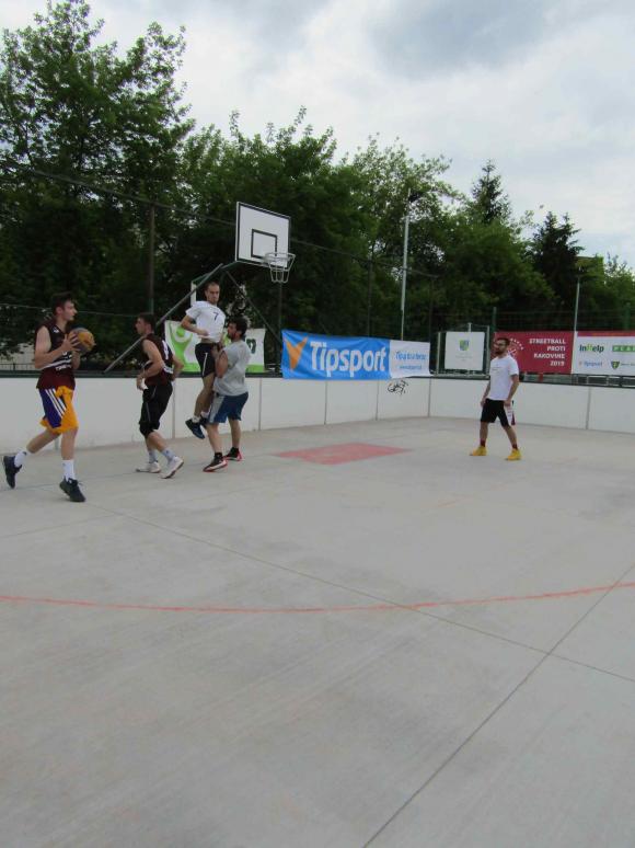 streetball (11).JPG streetball (11).JPG